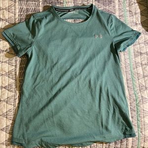 UnderArmour shirt!!♥️